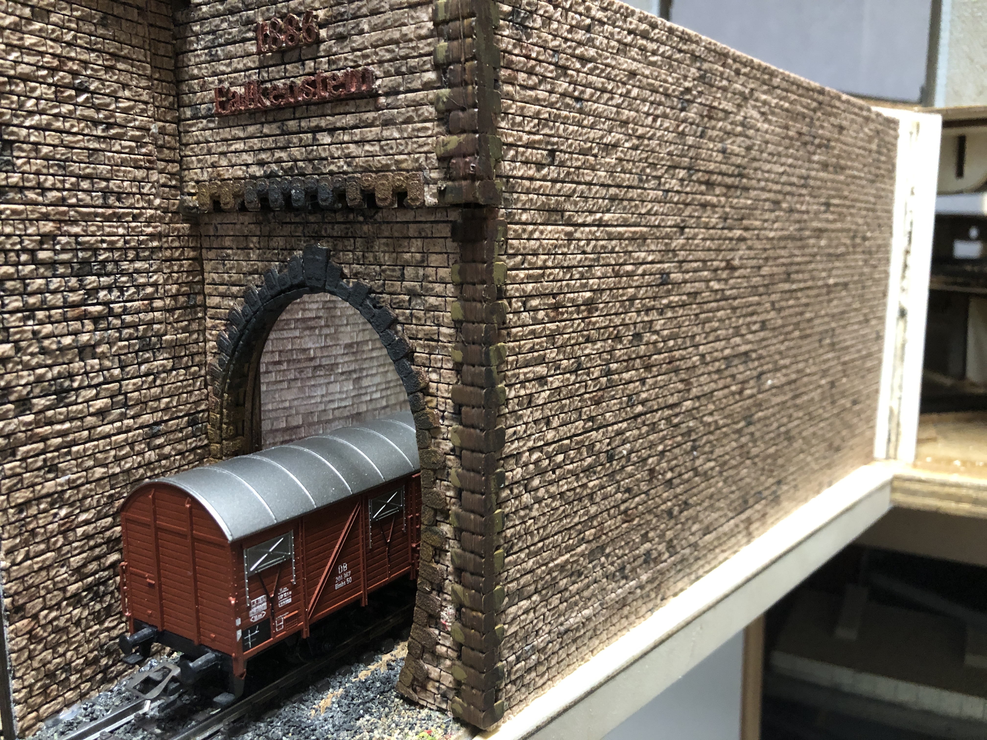 Tunnel 10